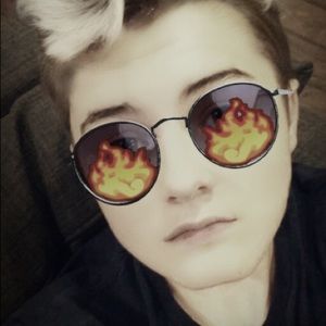 Meet your Posher, Tyler